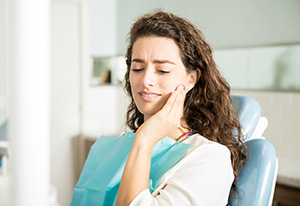 woman in dental pain